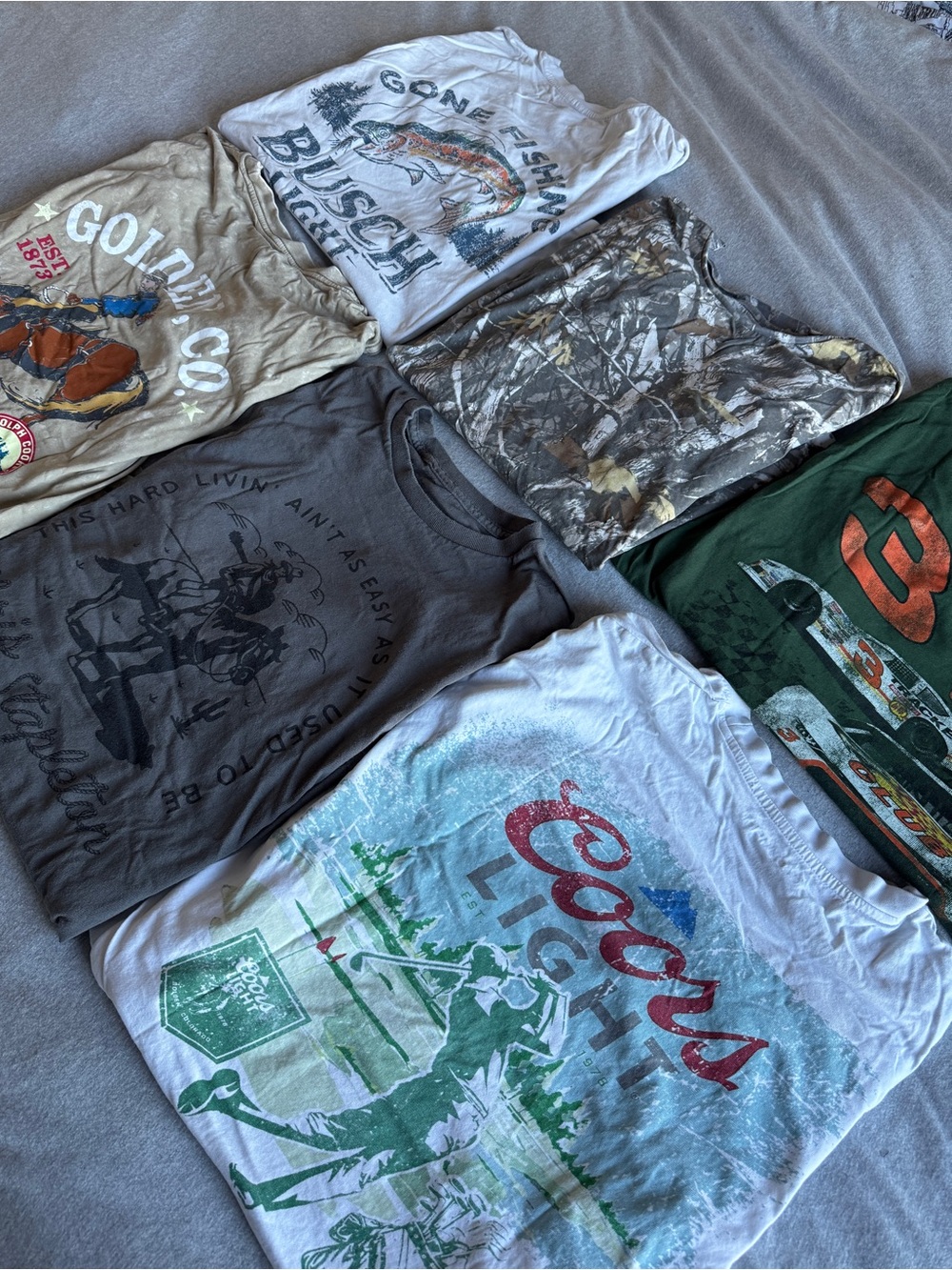 Men’s Graphic Tee Lot (M/L)